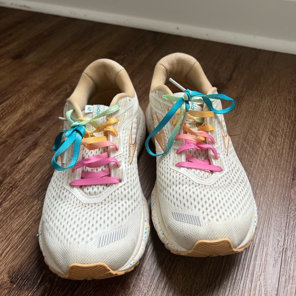Brooks Ghost Cupcake Womens 9.5
